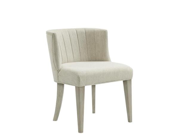 Cascade Upholstered Curved Back Side Chair Chairs & Benches Riverside Furniture