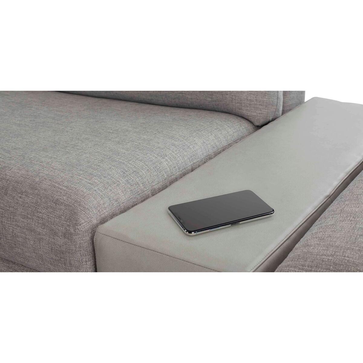 Wilton Leather Charging Console Sectionals Bassett Furniture 10