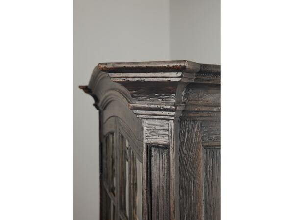 La Grange Mullins Prairie Display Cabinet - Image 5