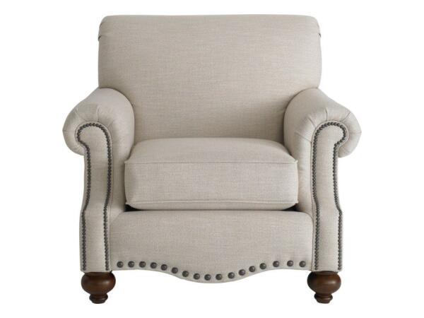 Hunt Club Traditional Chair with Rolled Arms Chairs Bassett Furniture