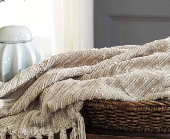 028300 Ottomans & Poufs 3